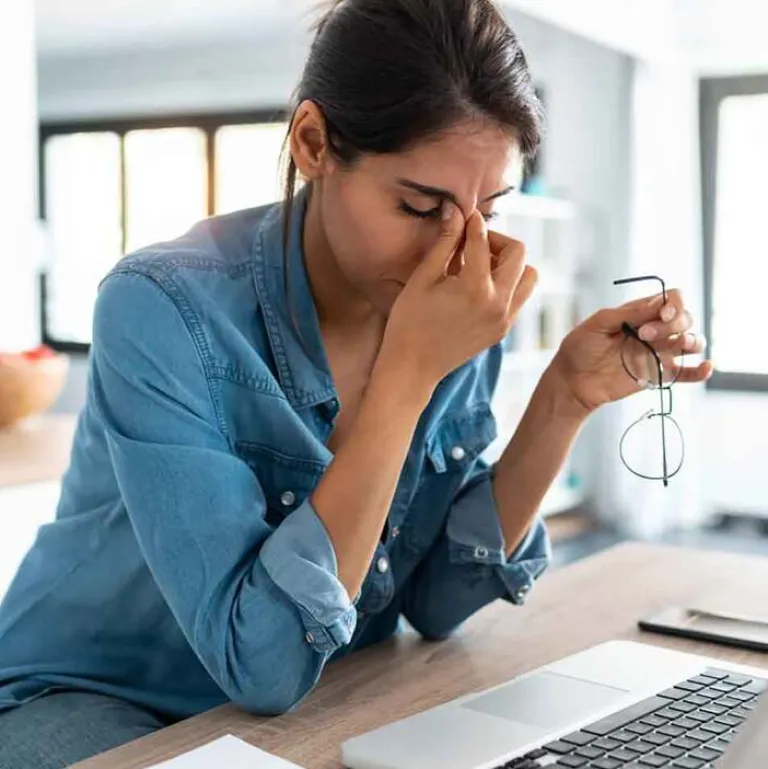 Erkältungssaft 200 mg/10 ml + 30 mg/10 ml, 100 ml^Boxagrippal Hot